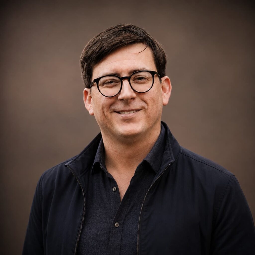 andrew graves headshot